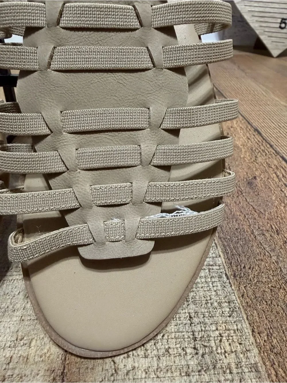 Eileen Fisher Rato strappy khaki leather sandals size 11